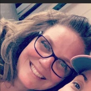 Meet your Posher, Christine